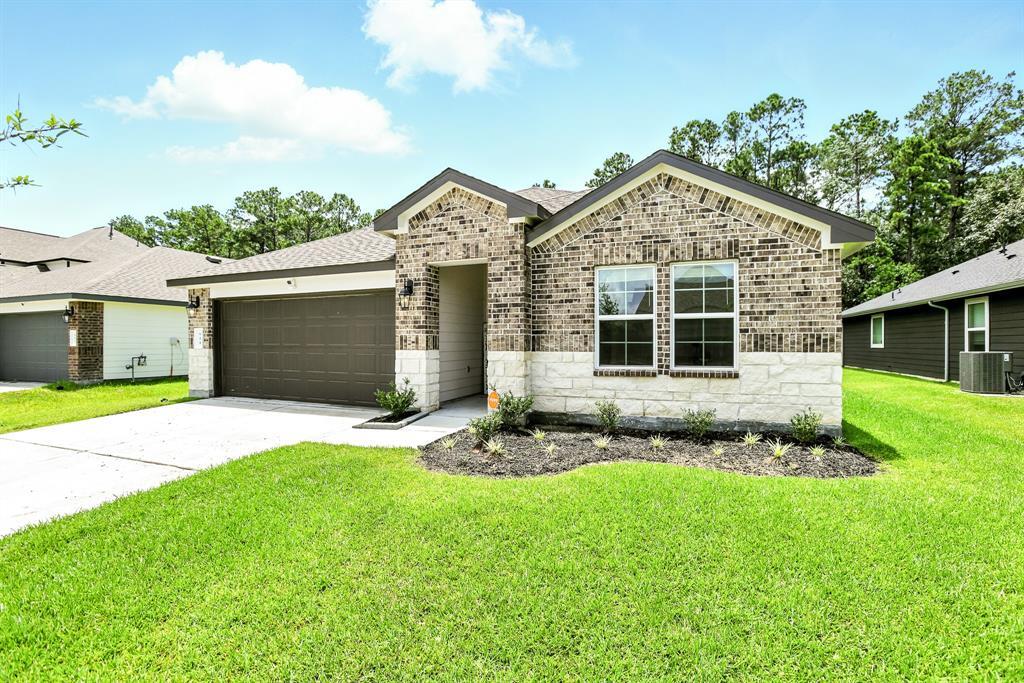 Property Photo: 621 Little Spring Court TX 77514