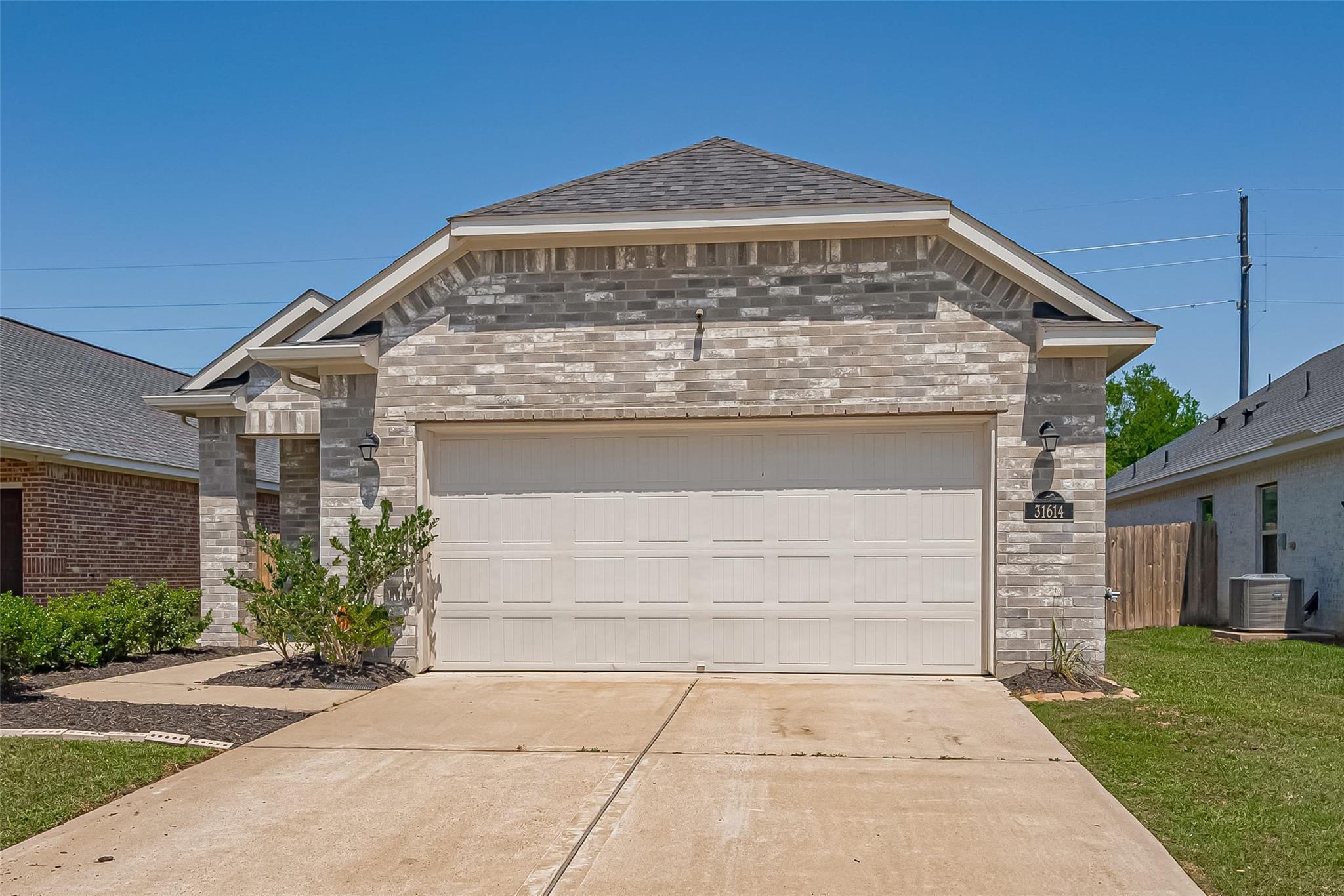 Property Photo: 31614 Heguy Pass TX 77441