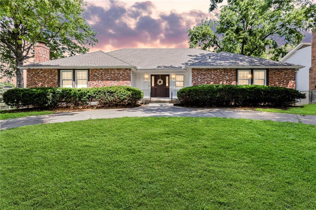 Property Photo:  10131 W 84th Street  KS 66212 
