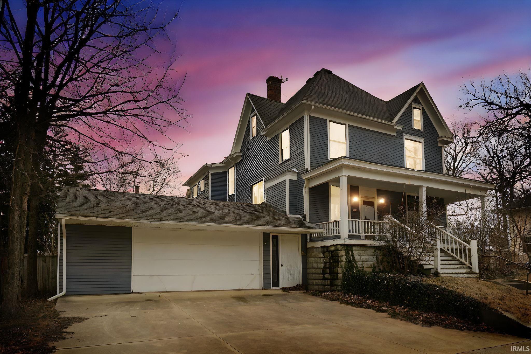 Property Photo:  2435 Hoagland Avenue  IN 46807-1333 