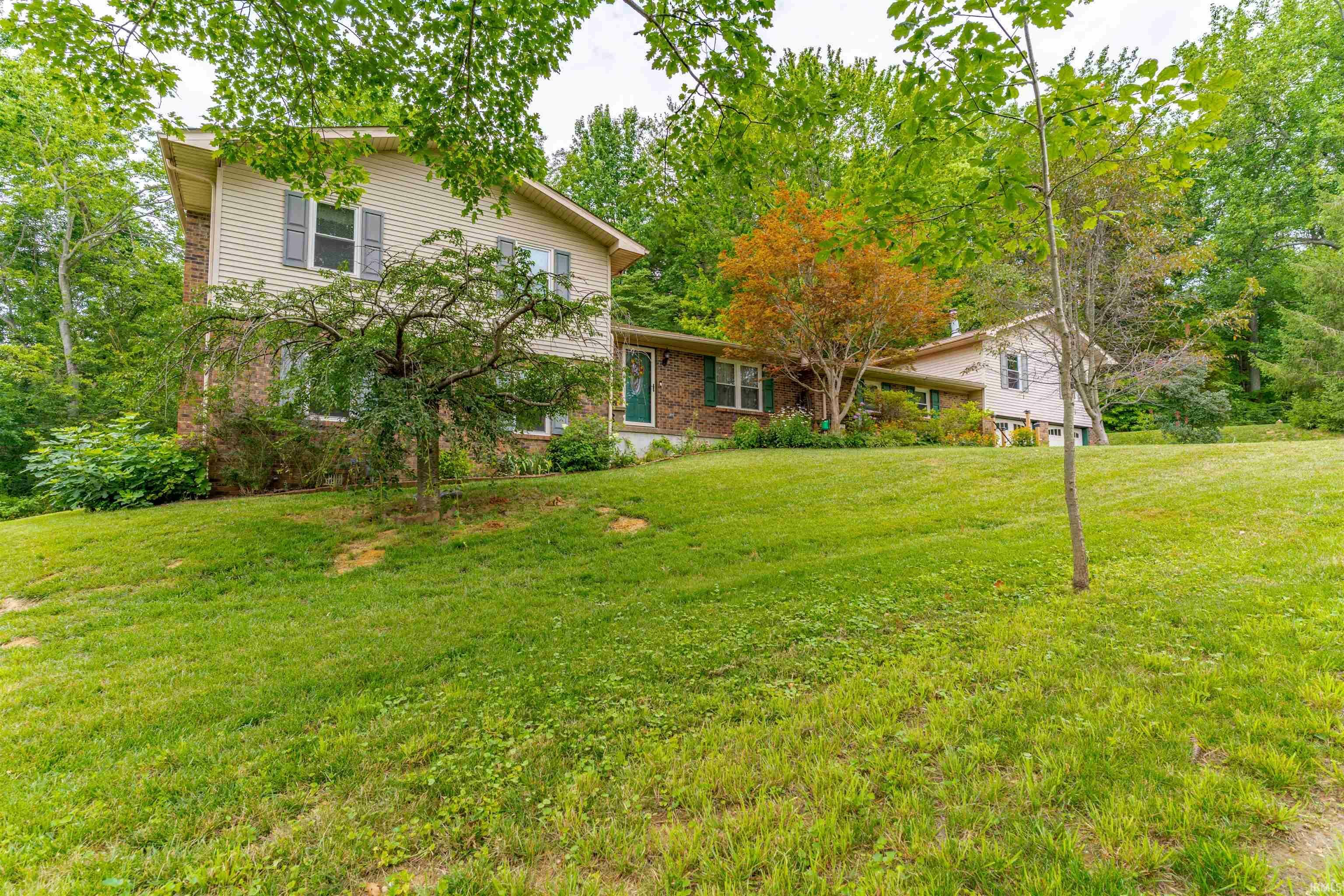 Property Photo: 6016 Sarabeth Lane IN 47712