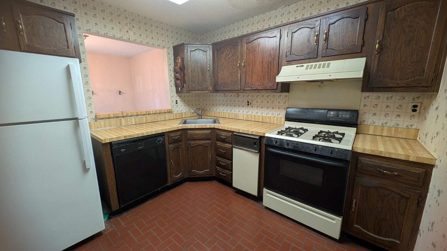Property Photo: 269 Treetop Circle NY 10954