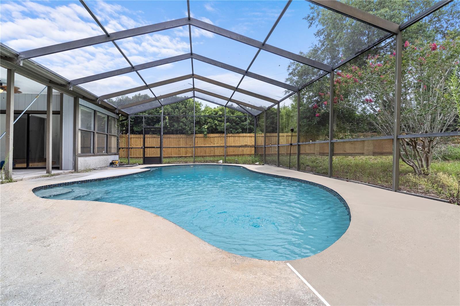 Property Photo: 416 Haverlake Circle FL 32712