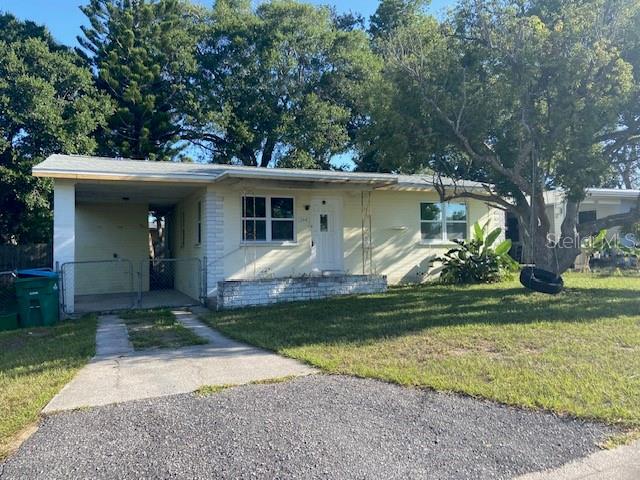 Property Photo: 264 Sherwood Lane FL 32117