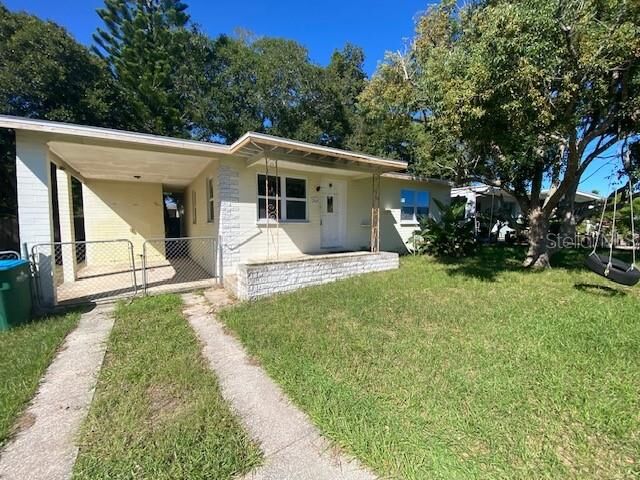 Property Photo:  264 Sherwood Lane  FL 32117 
