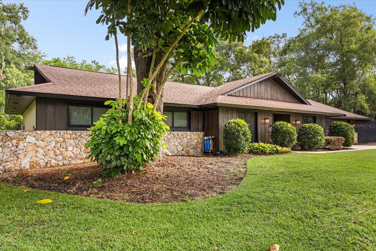 Property Photo:  4 Hudson Cove  FL 32750 