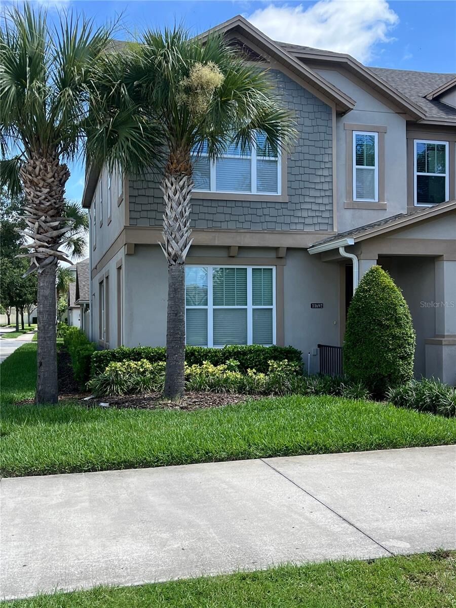 Property Photo: 11692 Water Run Alley FL 34786