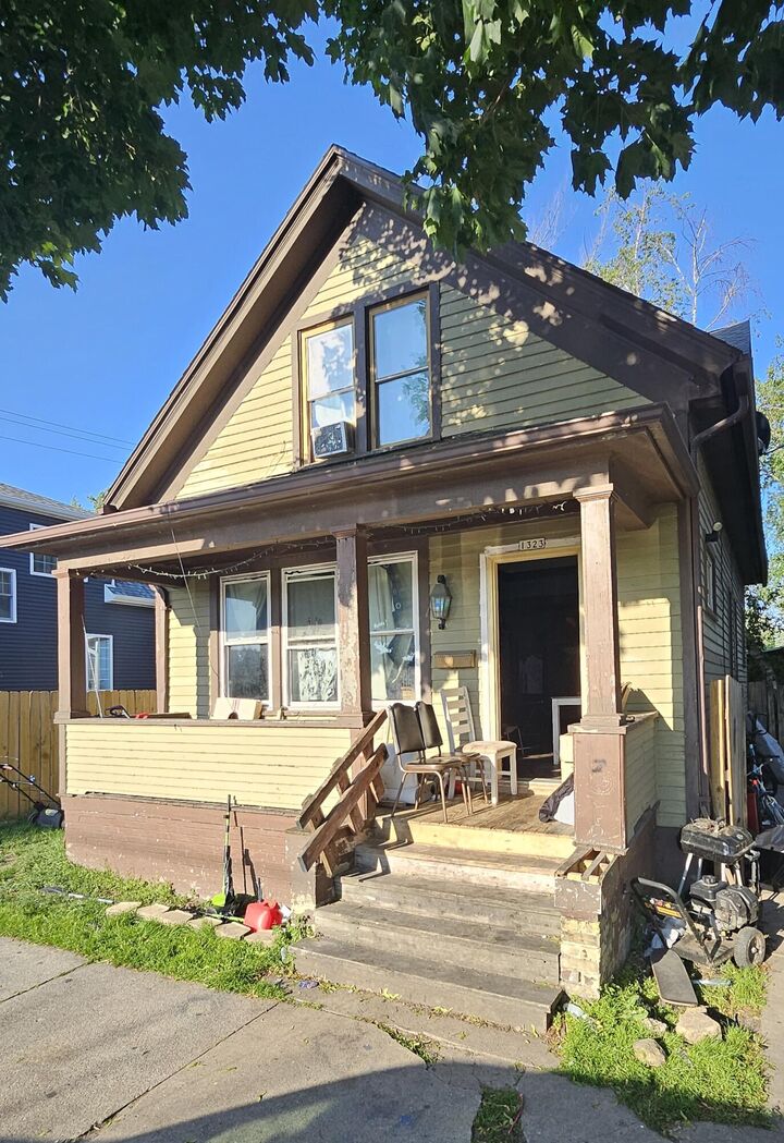 1323 S 8th St  Sheboygan WI 53081 photo