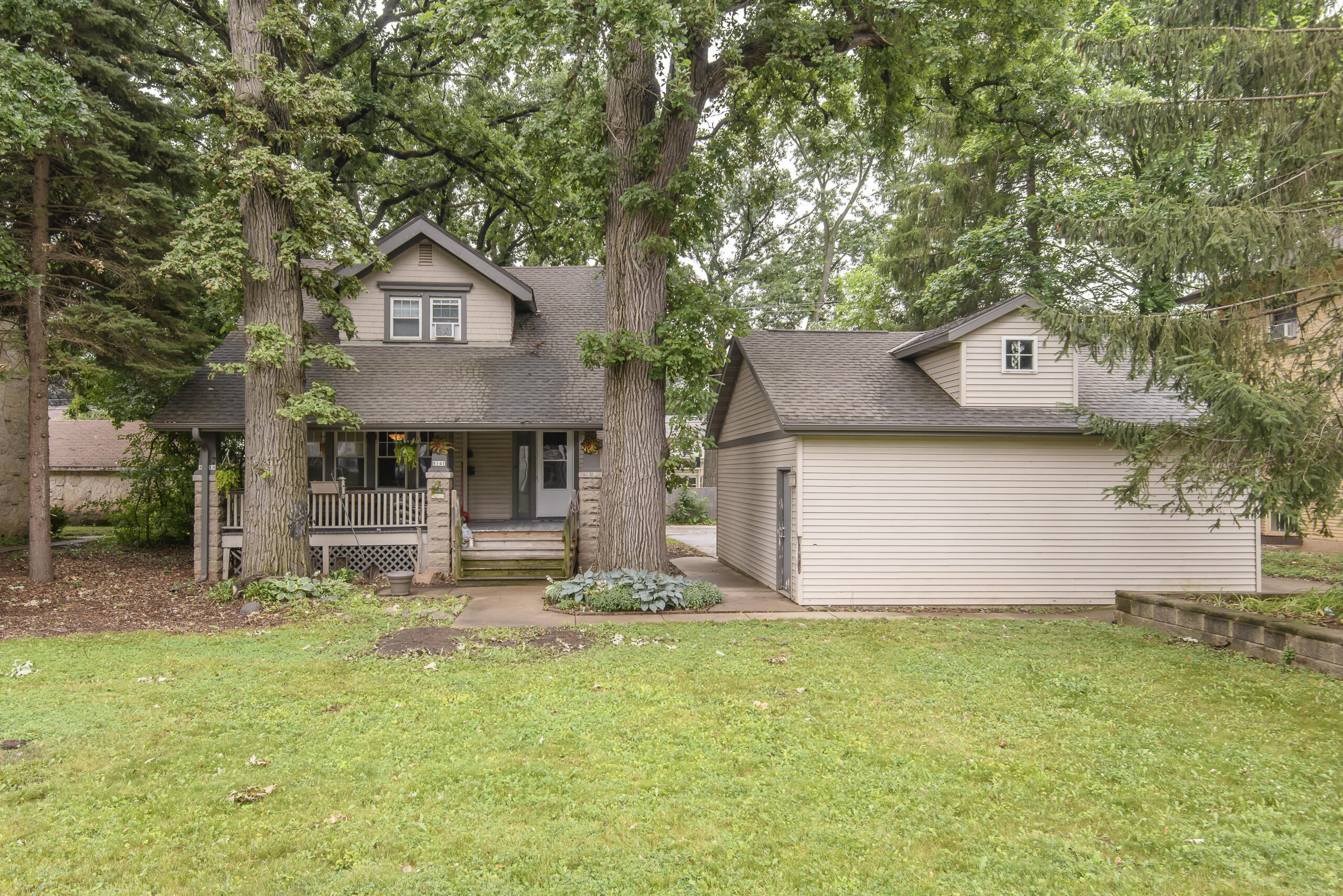 Property Photo: 8141 W North Ave WI 53213