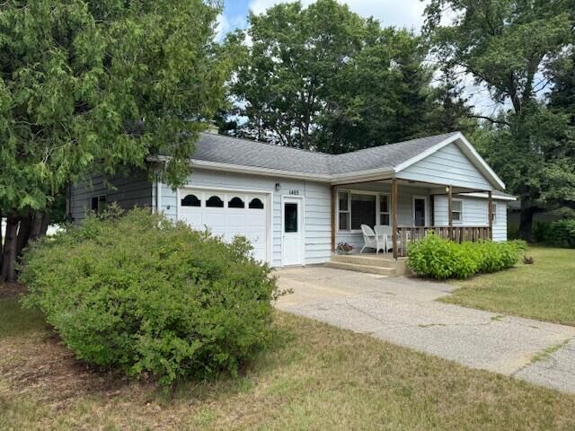 Property Photo: 1403 Swain Street MI 49349
