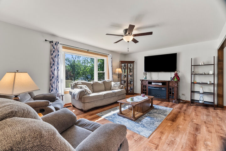 Property Photo: 149 Springhill Drive IL 60440