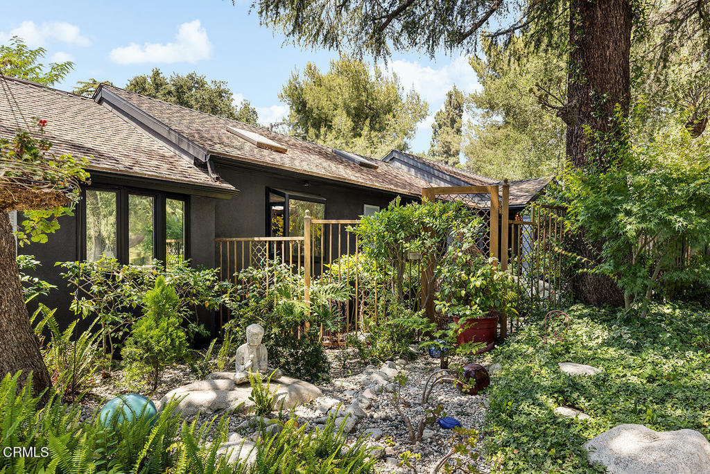Property Photo: 4953 Alta Canyada Road CA 91011