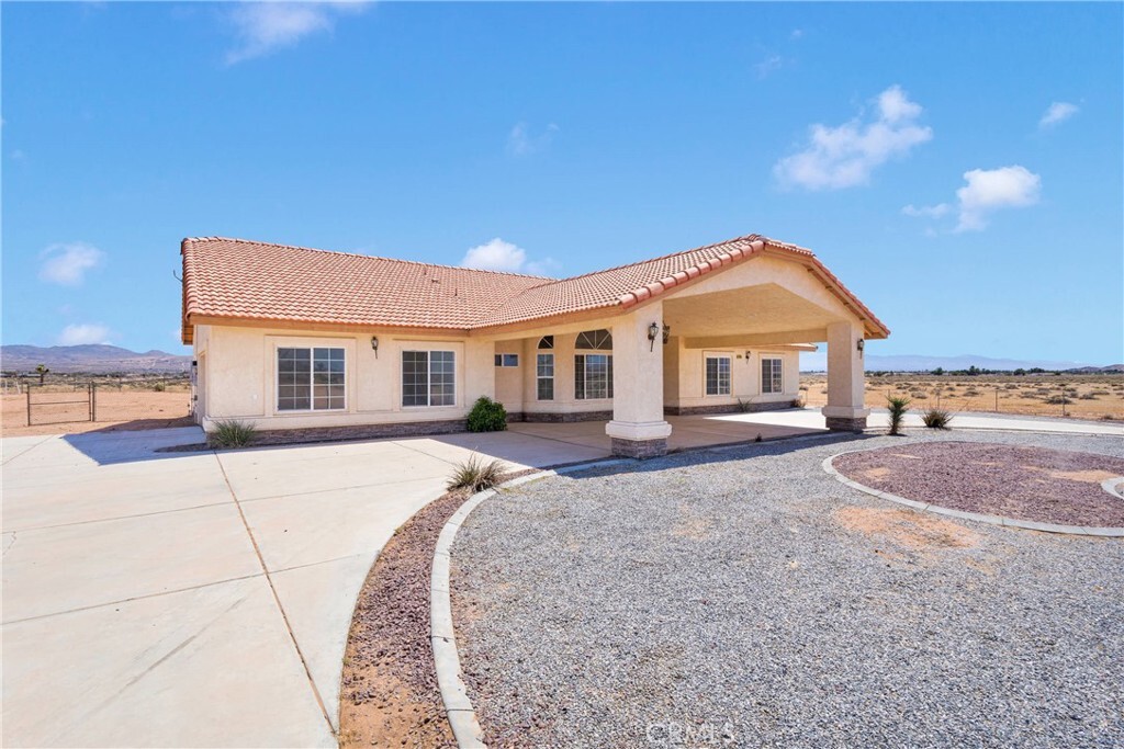 15090 Olema Road  Apple Valley CA 92307 photo