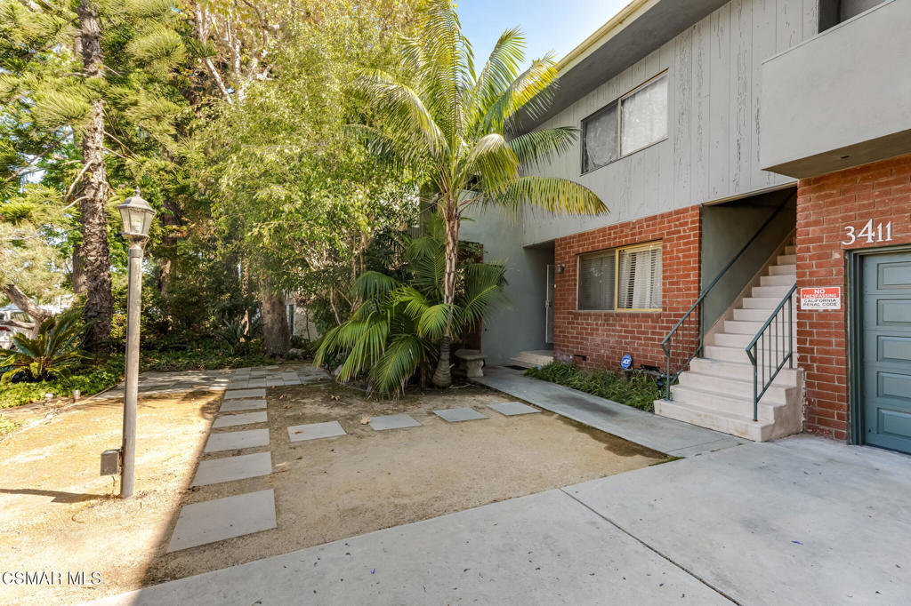 Property Photo: 3411 McLaughlin Avenue CA 90066