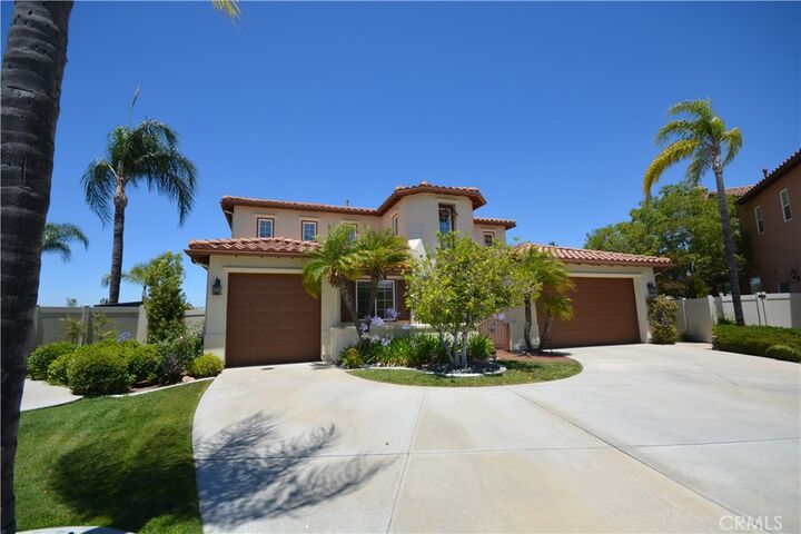 Property Photo:  45605 Corte Royal  CA 92592 