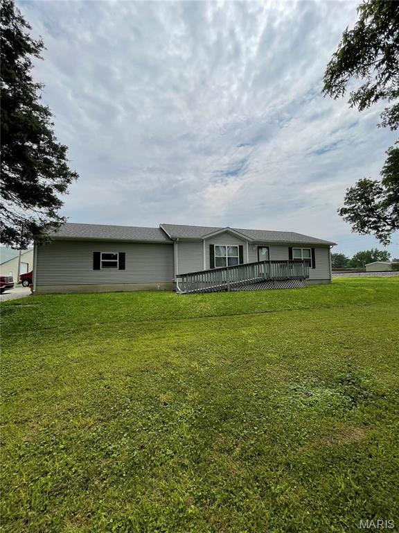 Property Photo: 8 N Railroad Street IL 62243