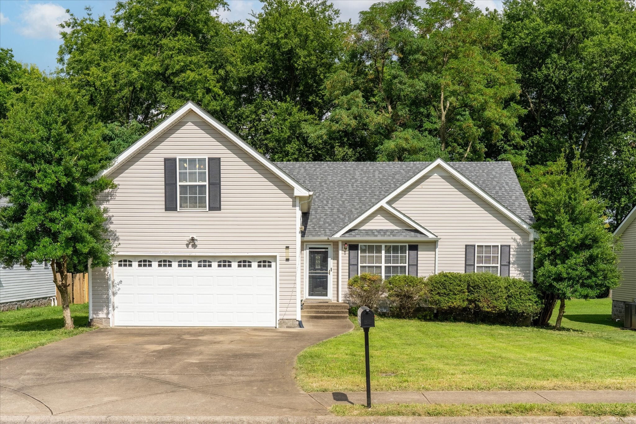 Property Photo:  3673 Kendra Ct S  TN 37040 
