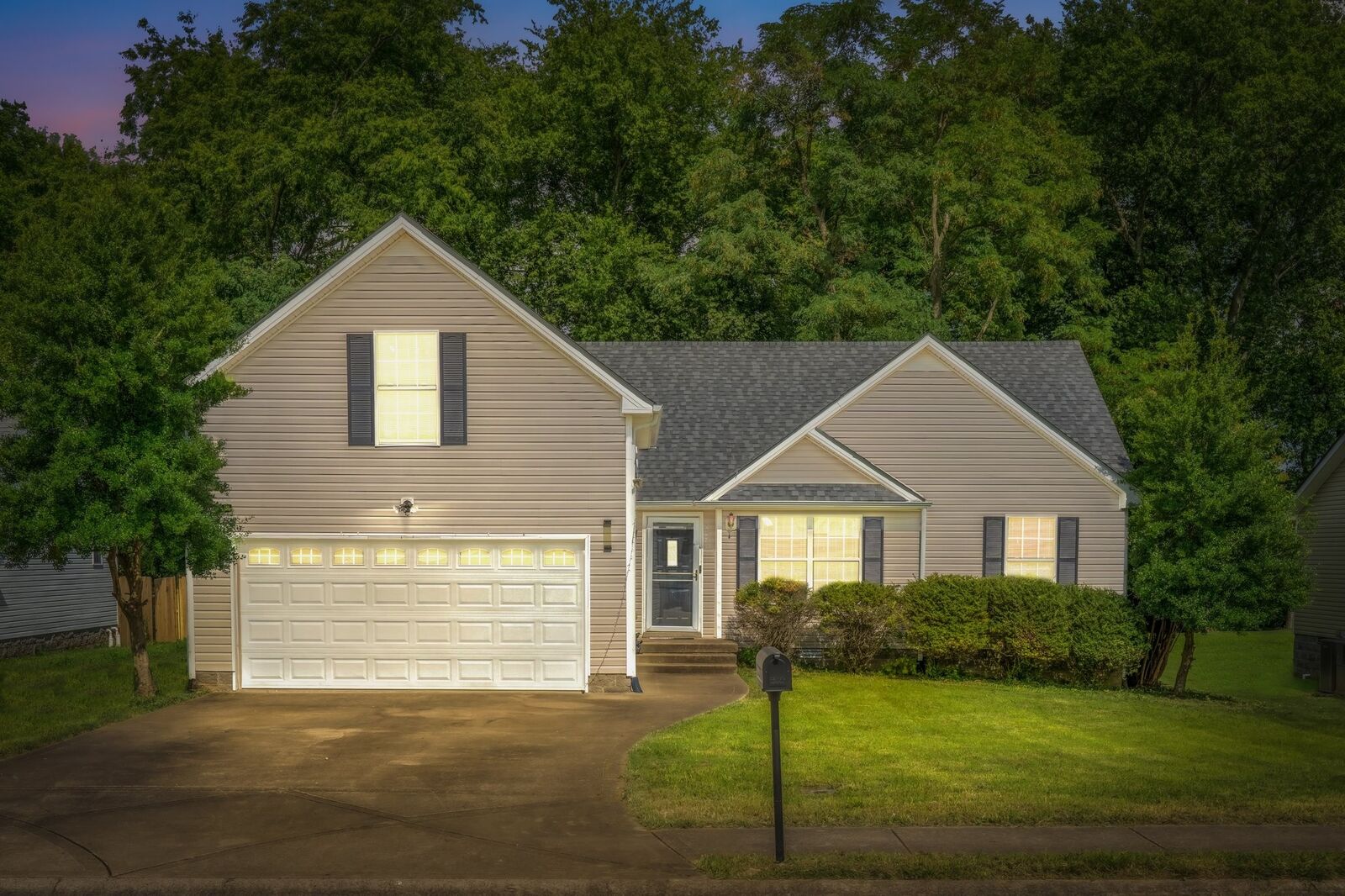 Property Photo: 3673 Kendra Ct S TN 37040