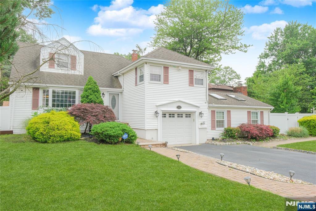 Property Photo: 122 E Village Circle NJ 07652