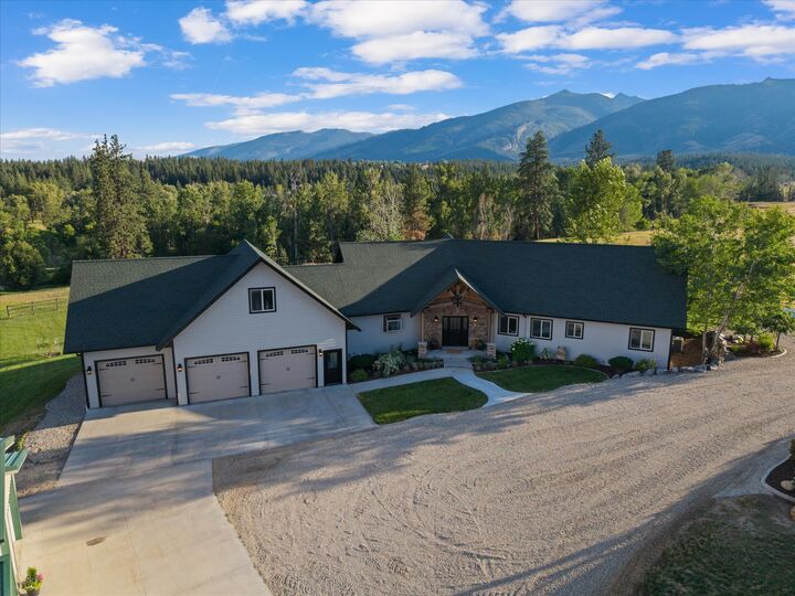 1219/1223 Creek View Lane  Victor MT 59875 photo