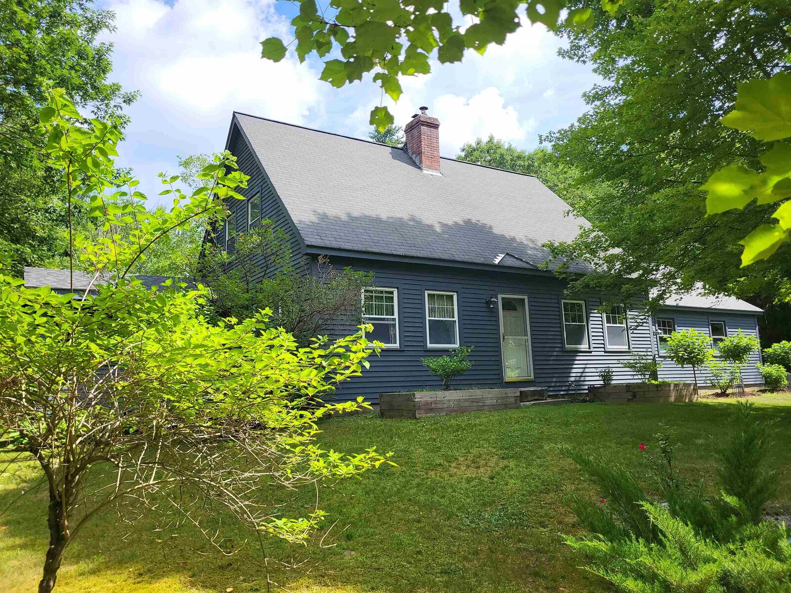 Property Photo:  175 Sawmill Road  NH 03244 