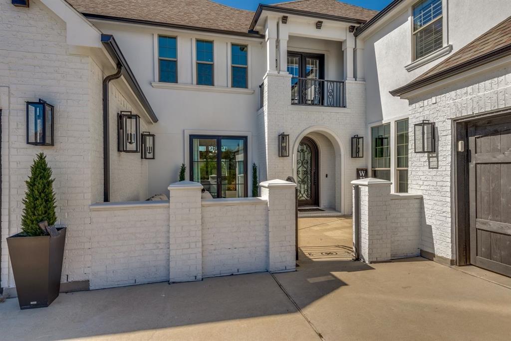 Property Photo: 700 Almeda Lane TX 75078
