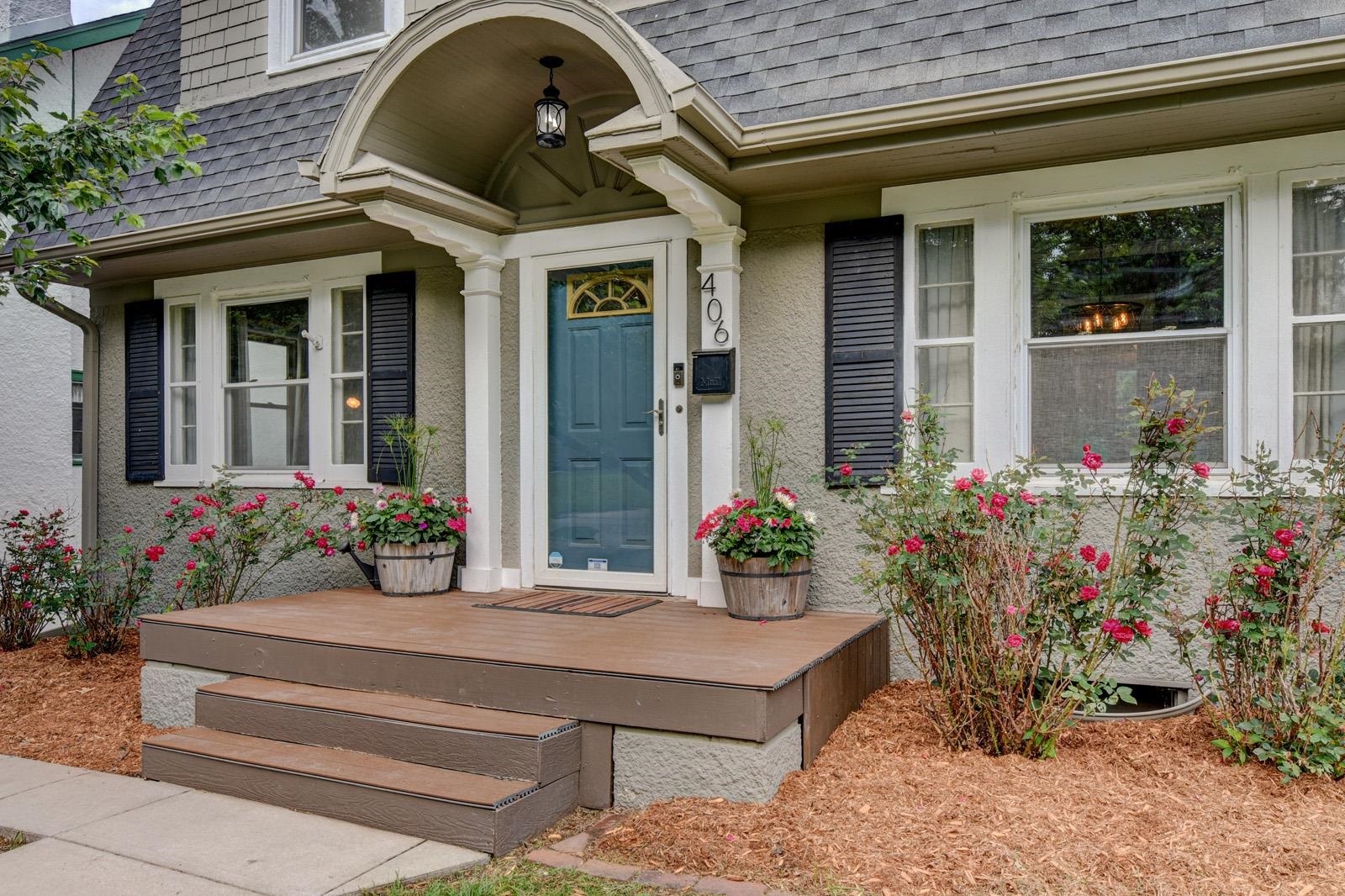 Property Photo: 406 S 49th Street NE 68132