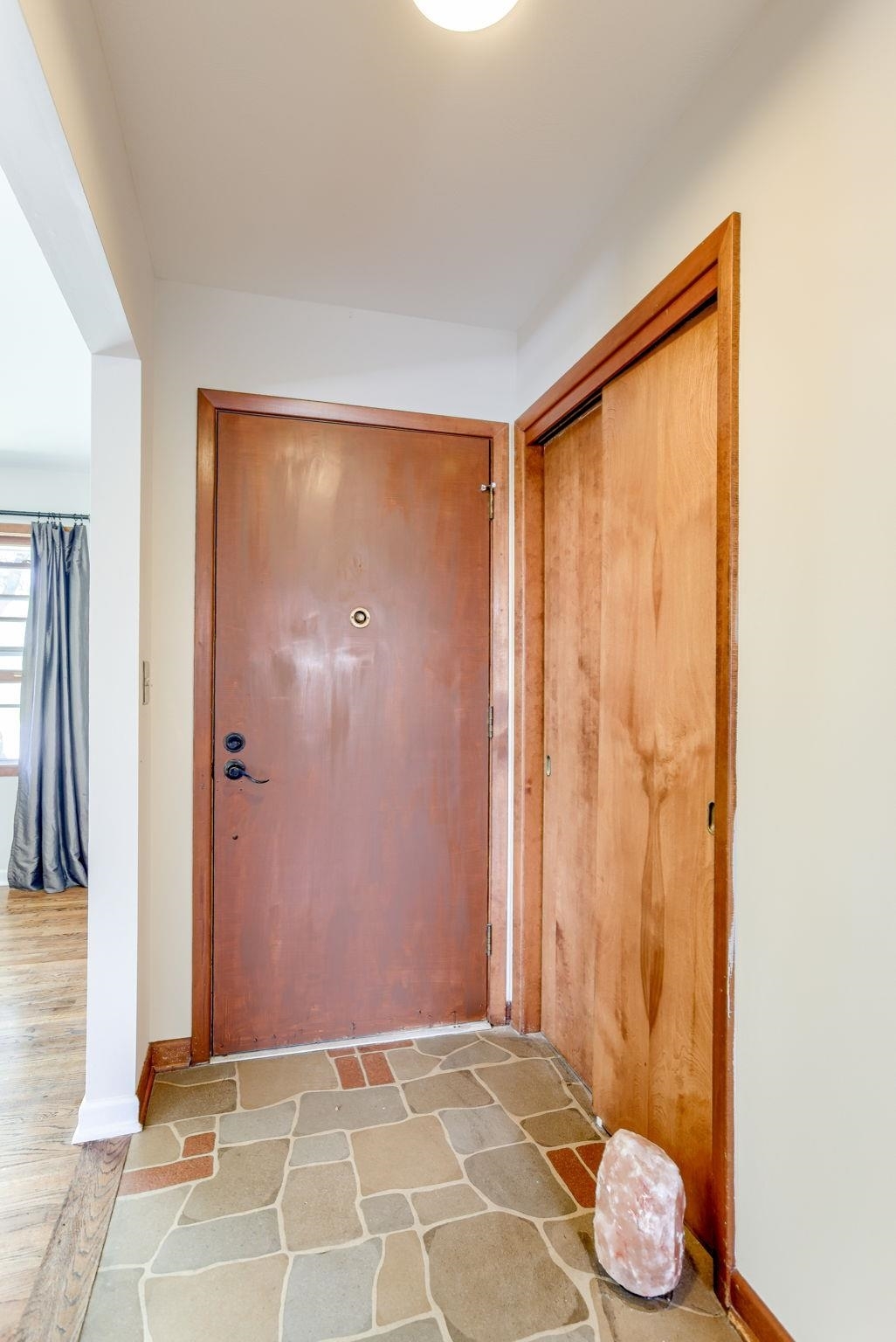 Property Photo: 347 W Westplains Road NE 68028