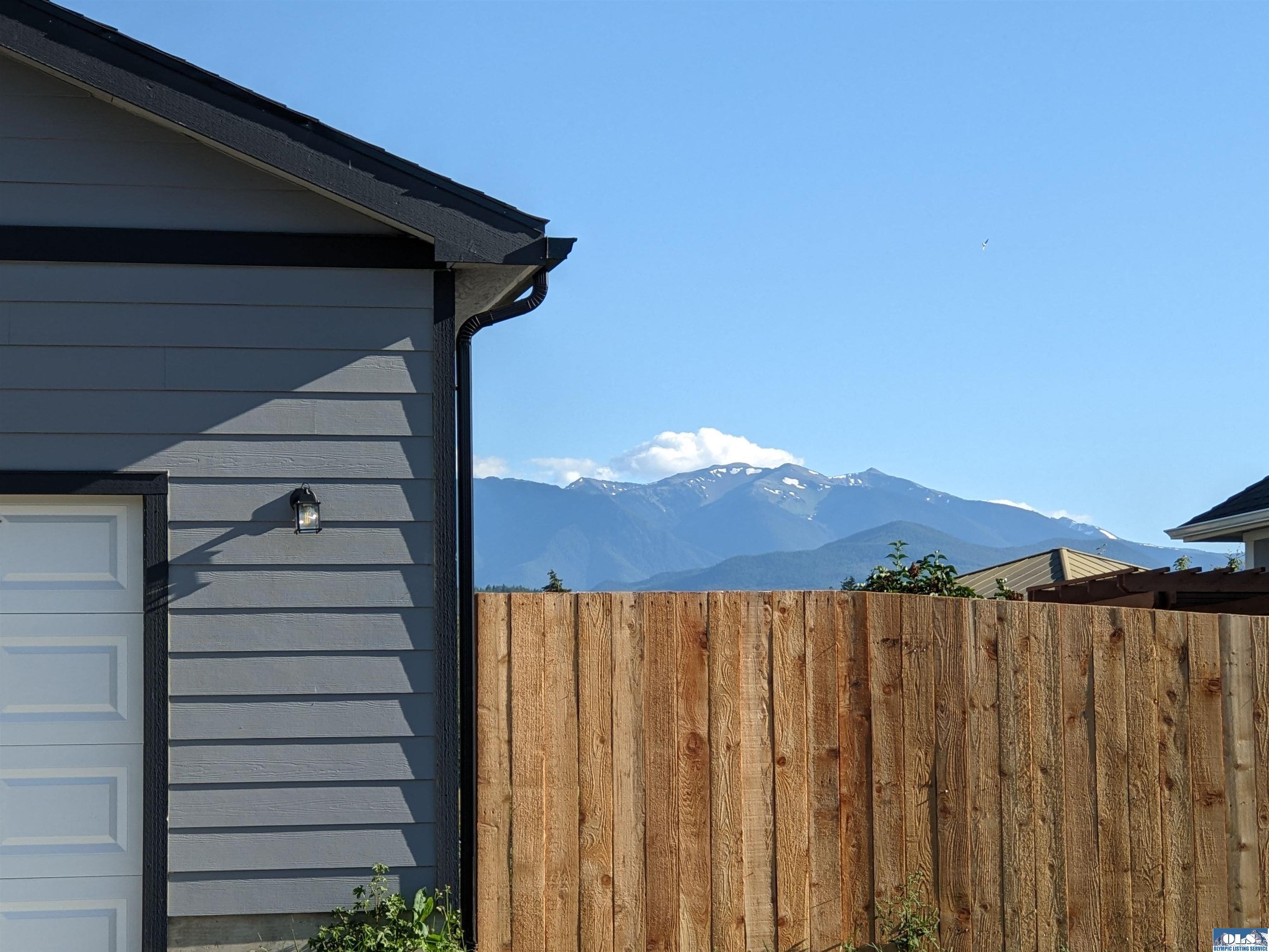 Property Photo: 92 E Cobblestone WA 98382