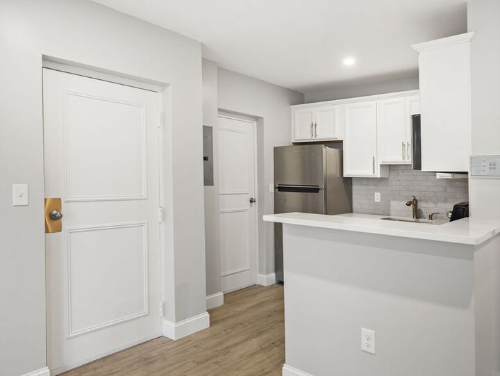 Property Photo: 26 W Wyoming Ave 1F MA 02176