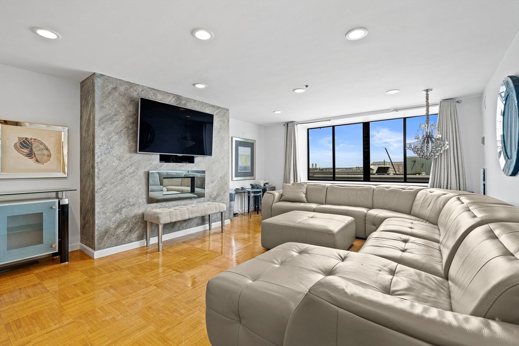 Property Photo:  357 Commercial 604  MA 02109 