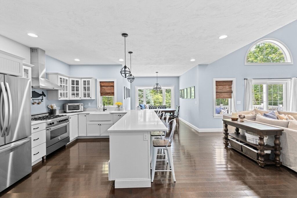 Property Photo:  5 Bosuns Lane  MA 02532 