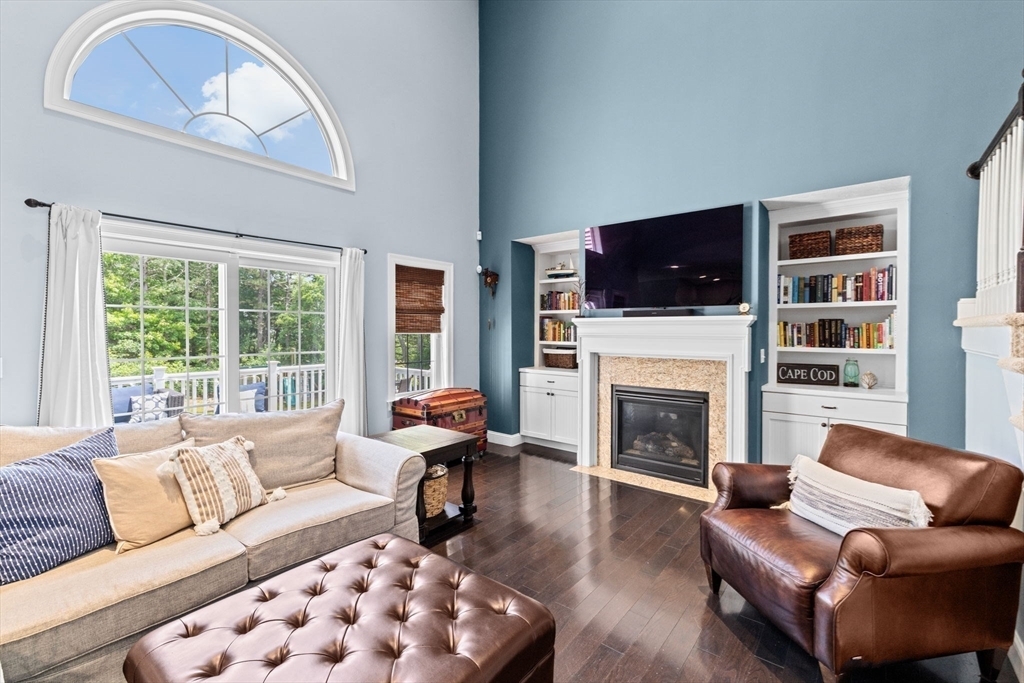Property Photo:  5 Bosuns Lane  MA 02532 
