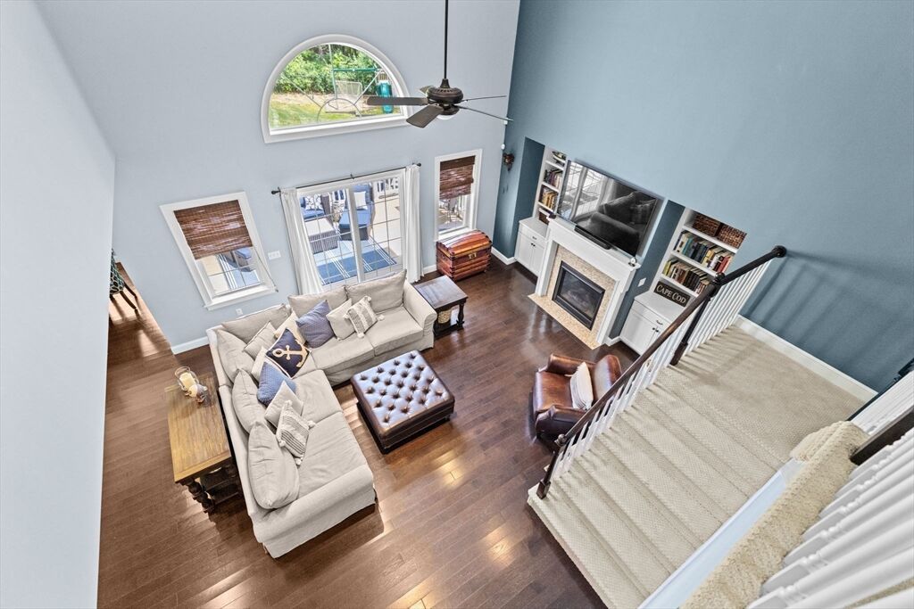 Property Photo:  5 Bosuns Lane  MA 02532 