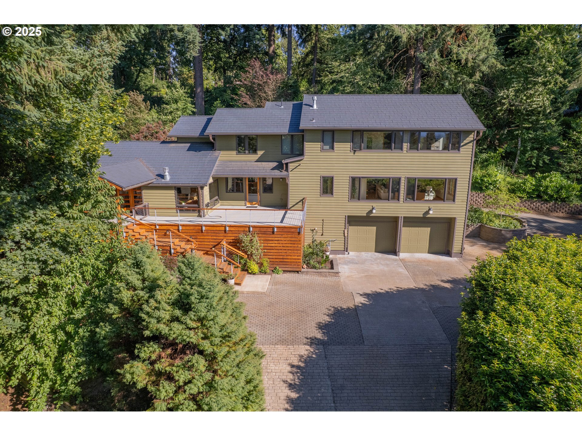 Property Photo: 9522 SW 62nd Dr OR 97219