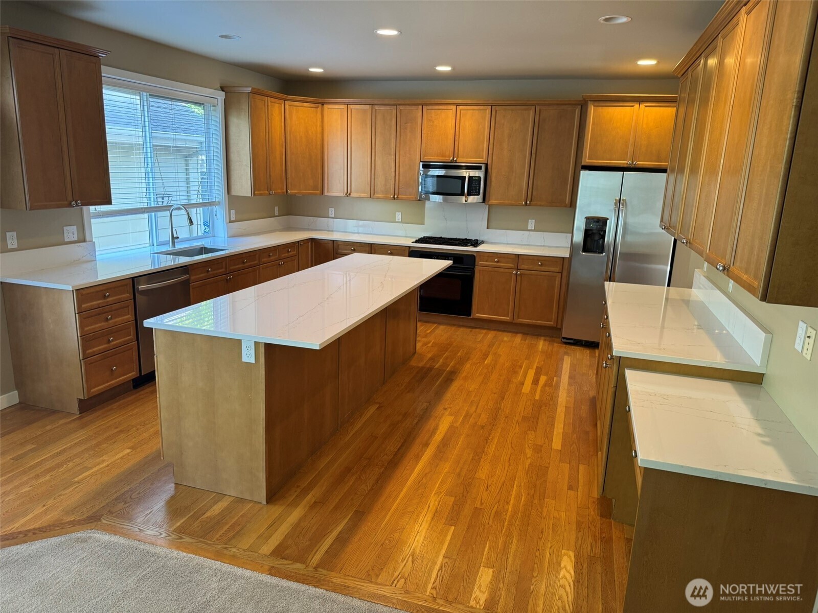 Property Photo: 17029 Parkside Way SE WA 98058