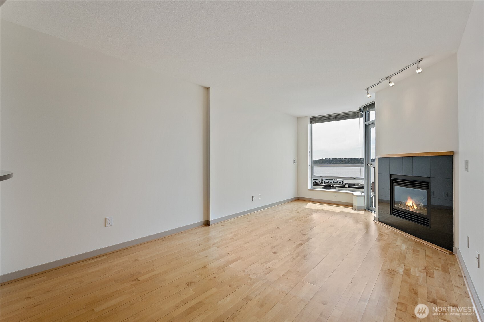 Property Photo: 2929 1st Avenue 623 WA 98121