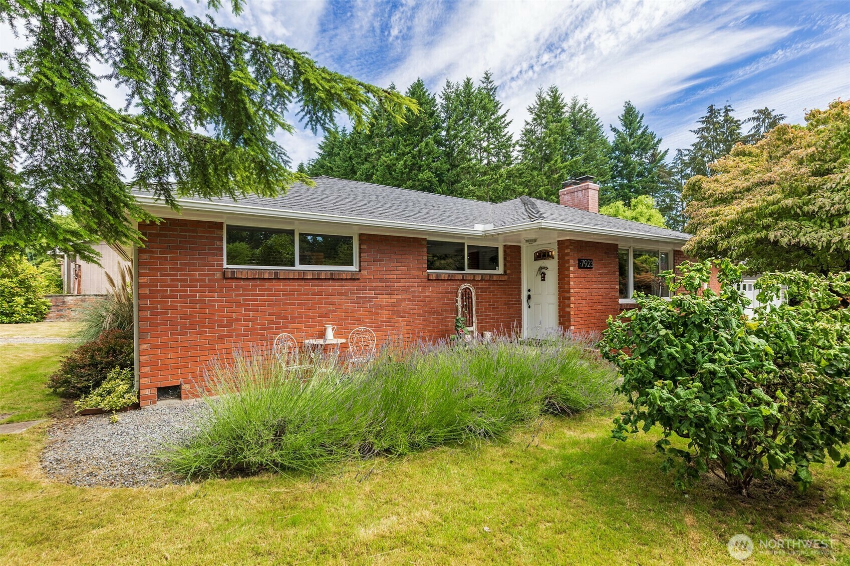 Property Photo: 7923 220th Street SW WA 98026