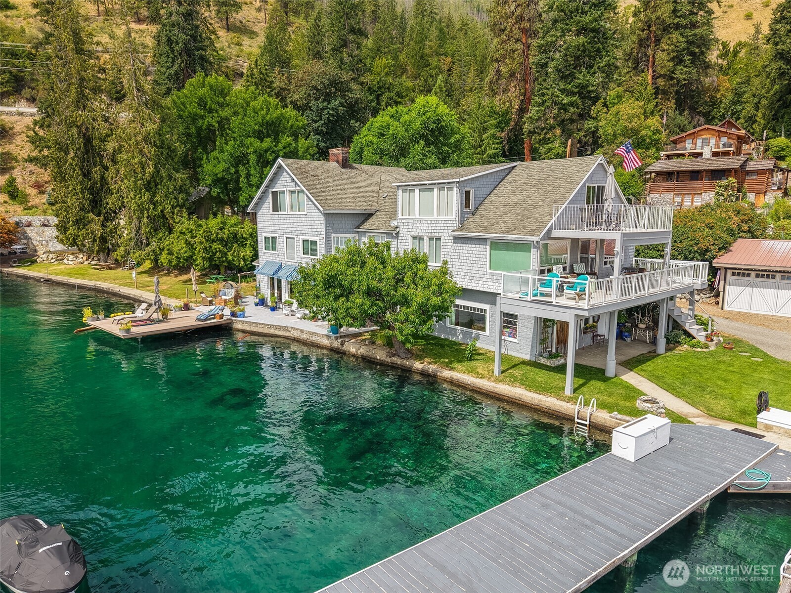 Property Photo: 9260 S Lakeshore Road WA 98816