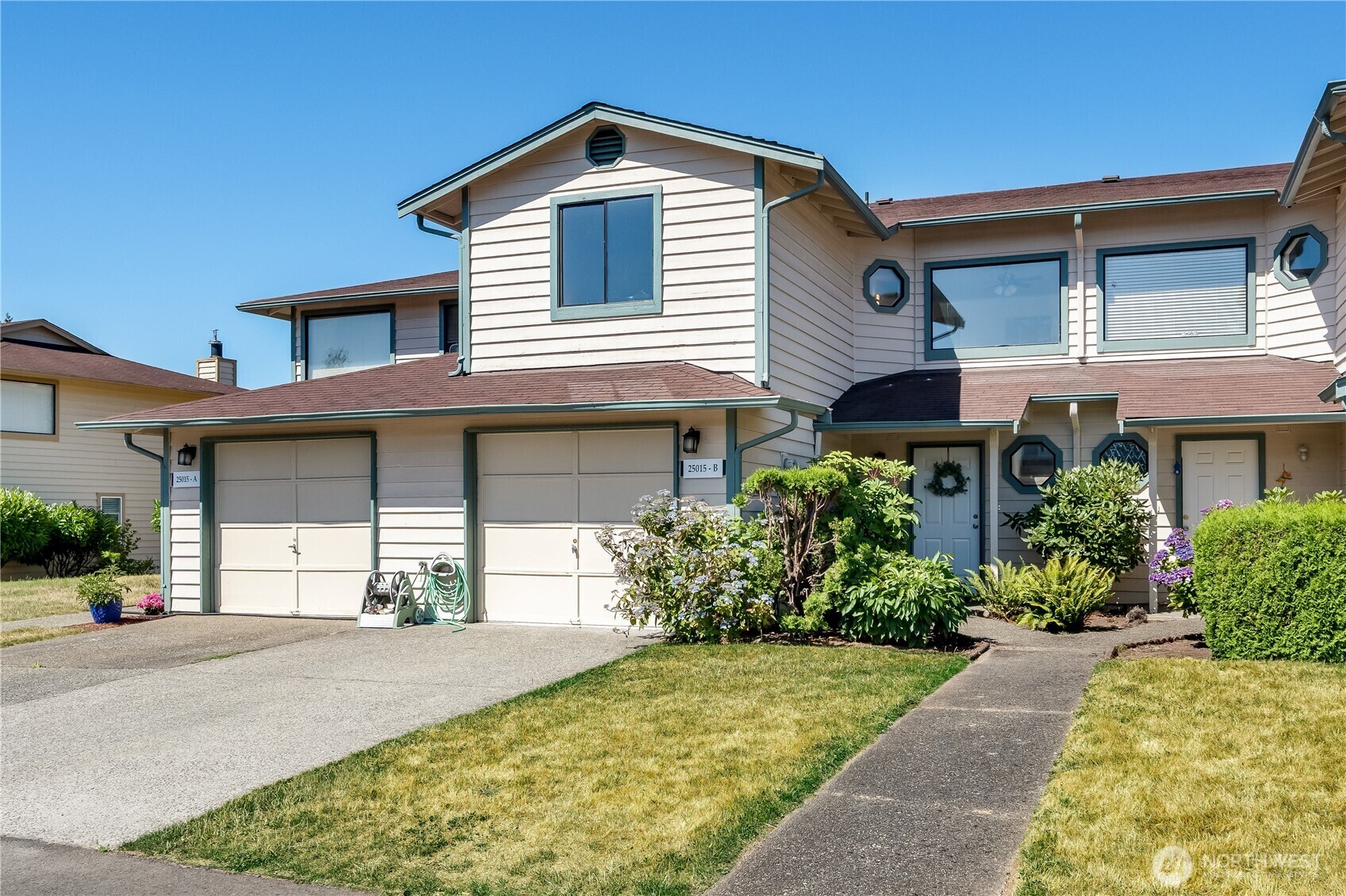 Property Photo: 25015 110th Avenue SE B WA 98030