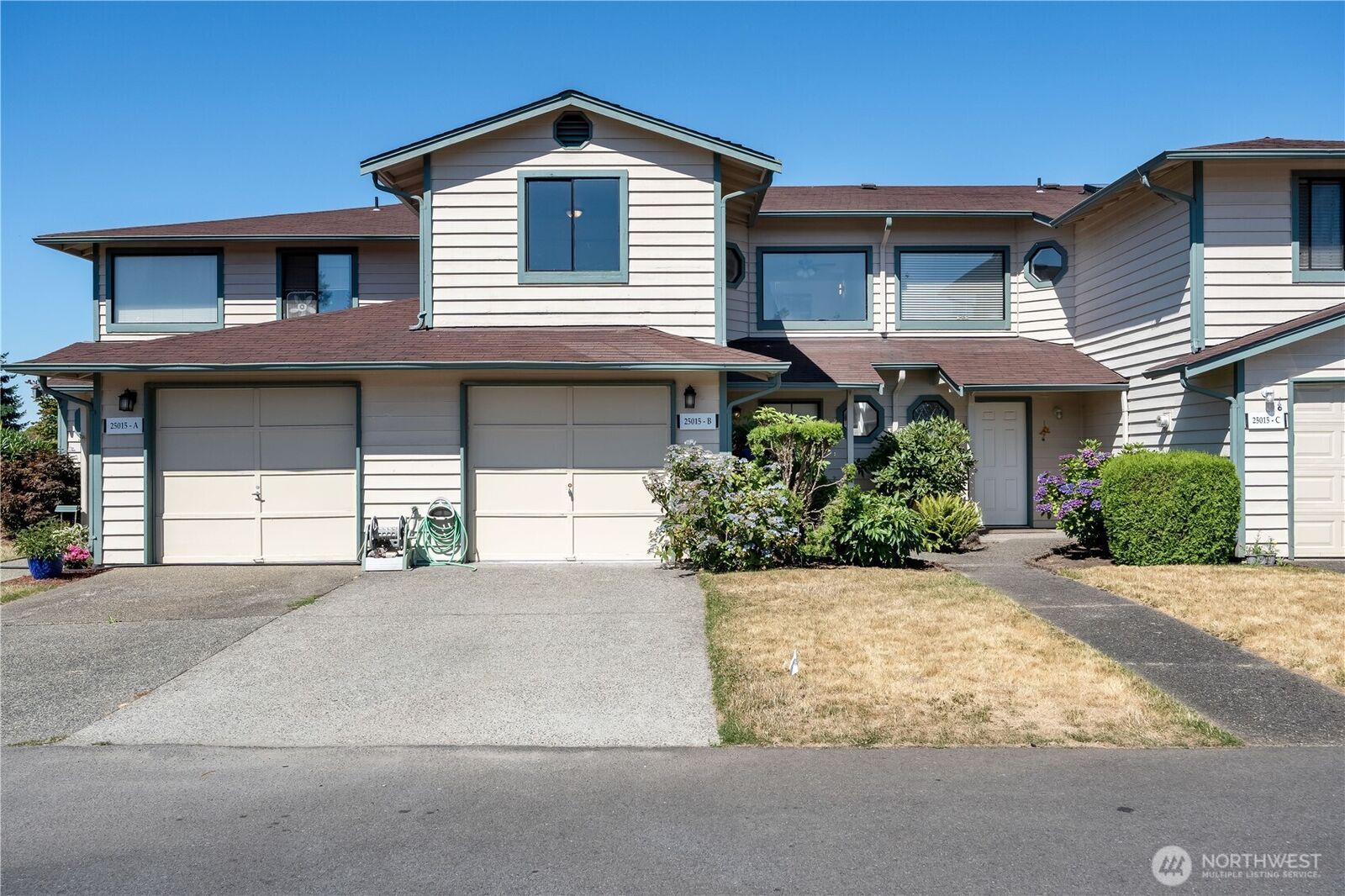 Property Photo:  25015  110th Avenue SE B  WA 98030 