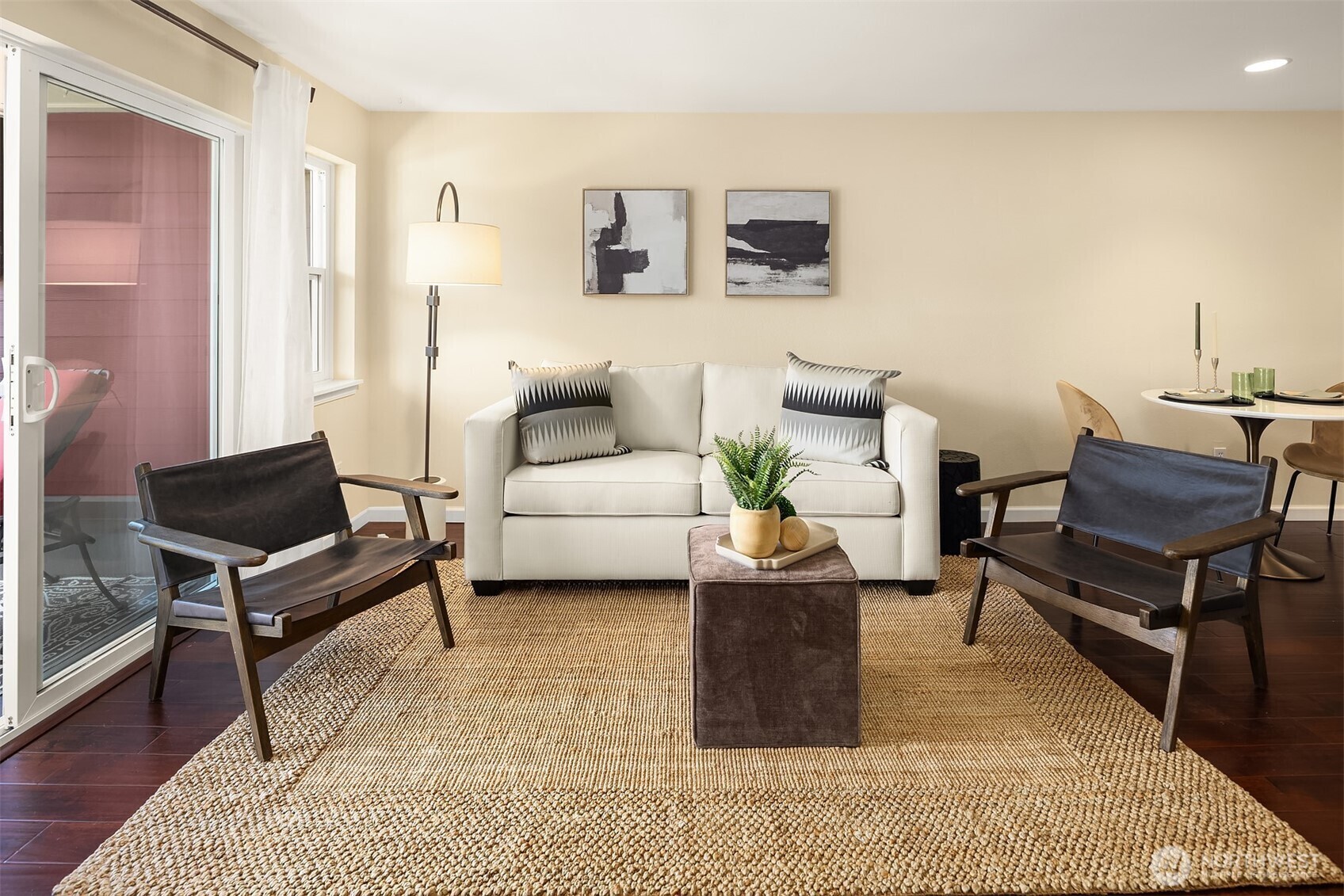 Property Photo: 15711 Waynita Way NE H106 WA 98011