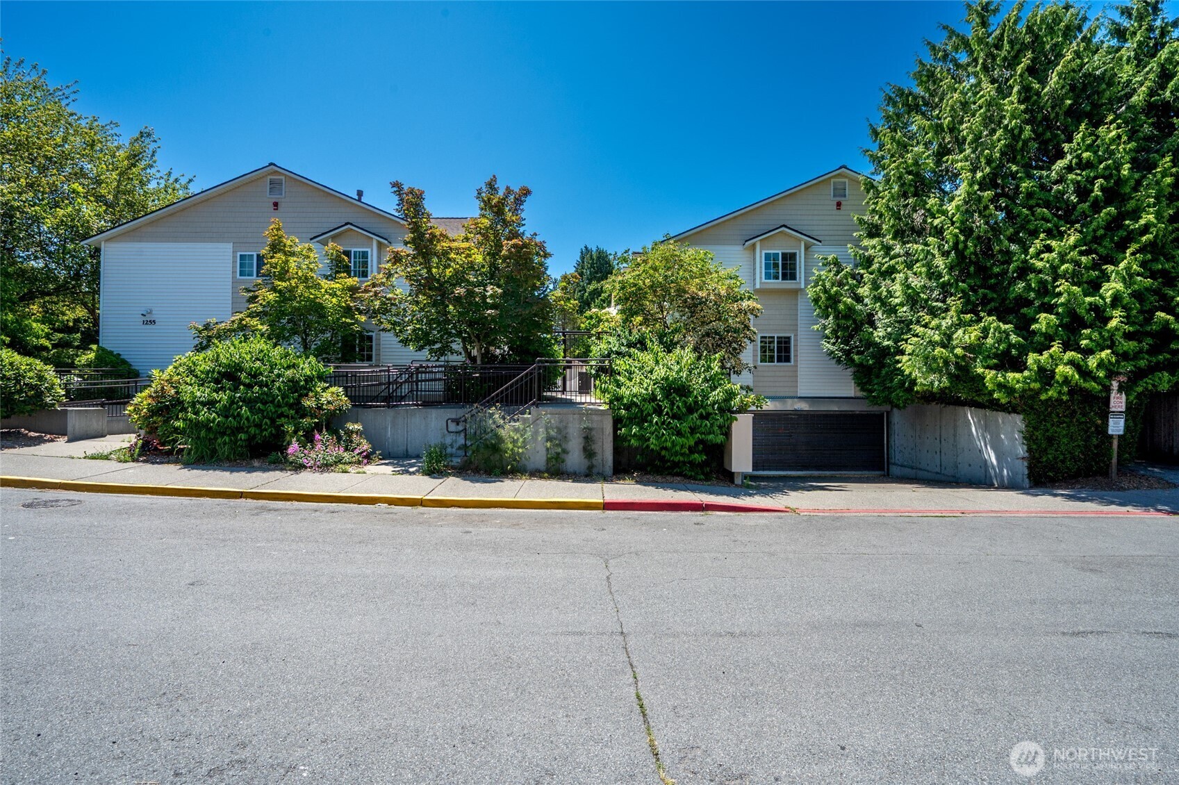 Property Photo: 1255 NE 152nd Street 3 WA 98155