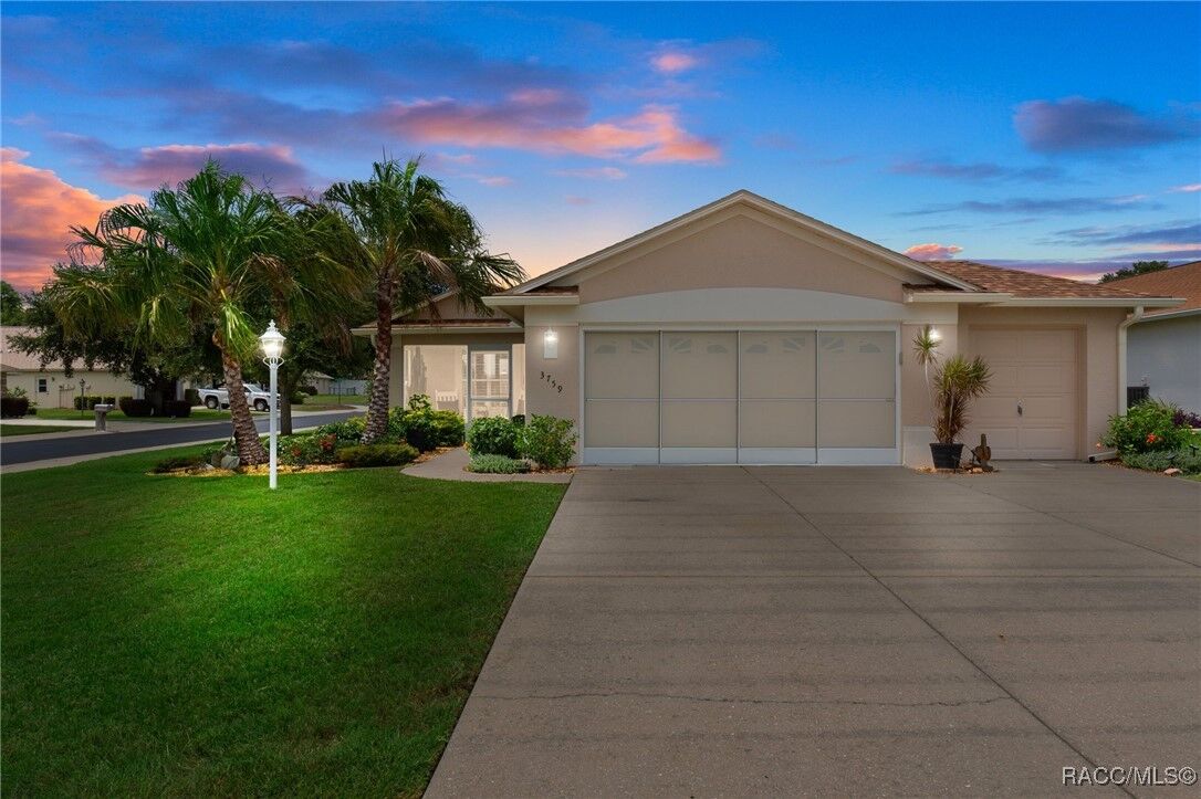 Property Photo: 3759 E Teal Cove Court FL 34442