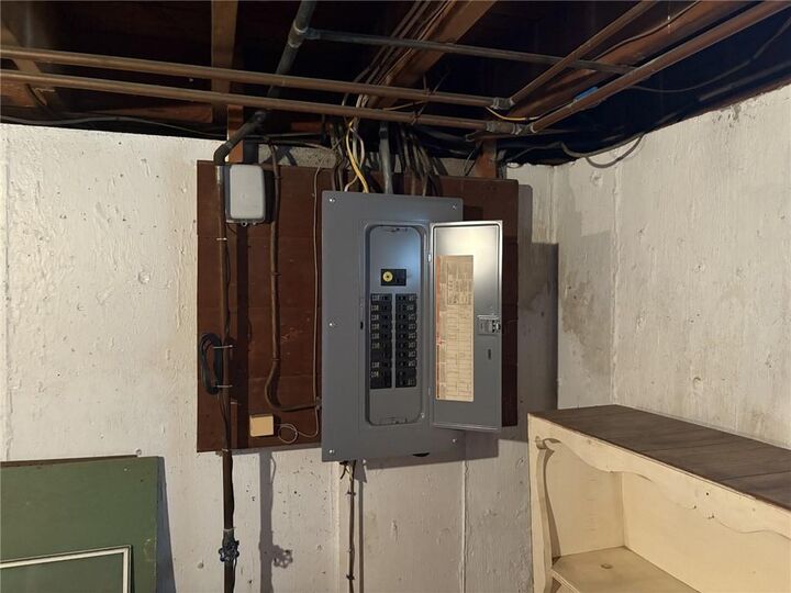 Property Photo:  10 Jesse Davis Lane  RI 02806 