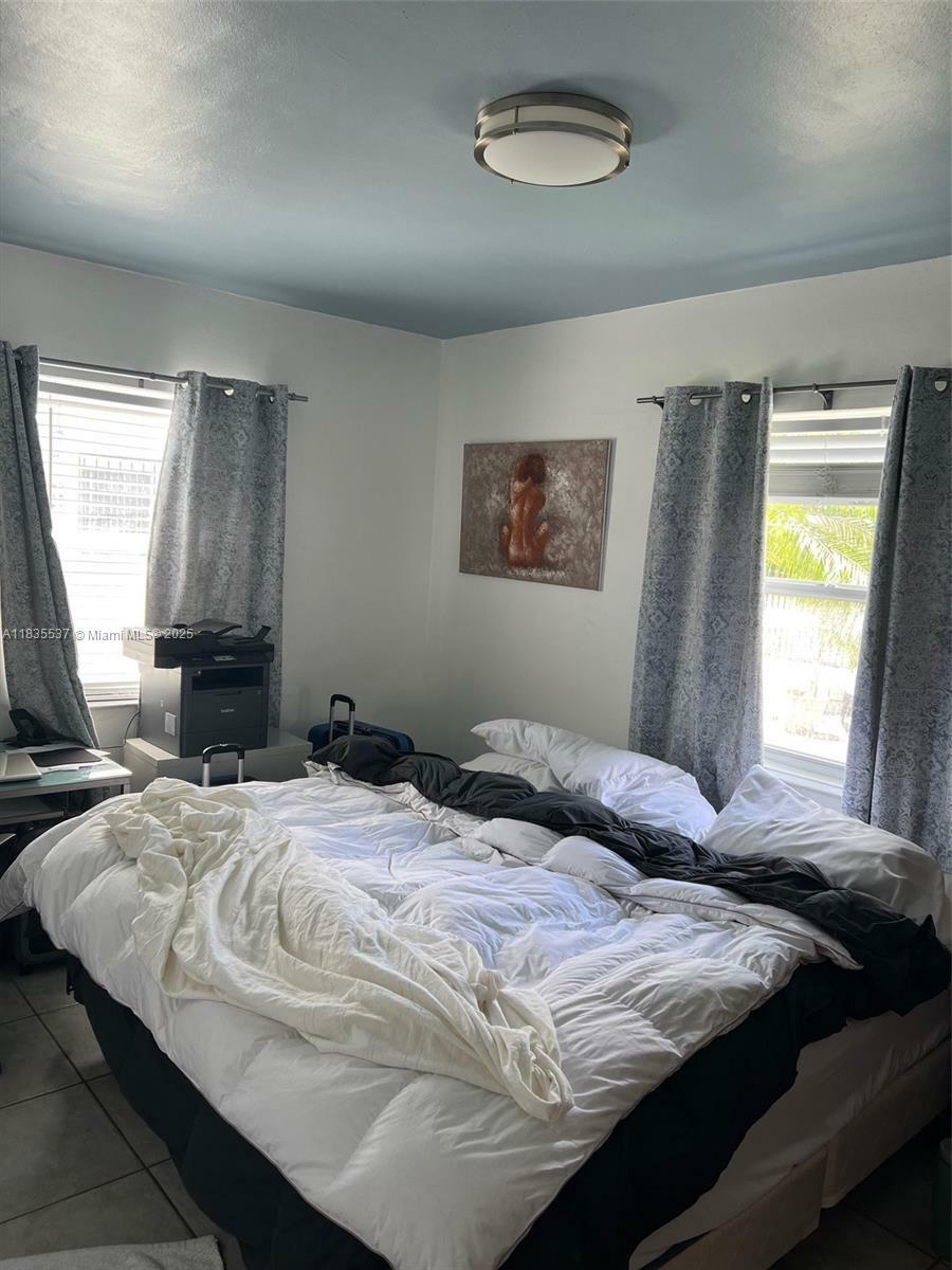 Property Photo: 7595 SW 28th St Rd FL 33155