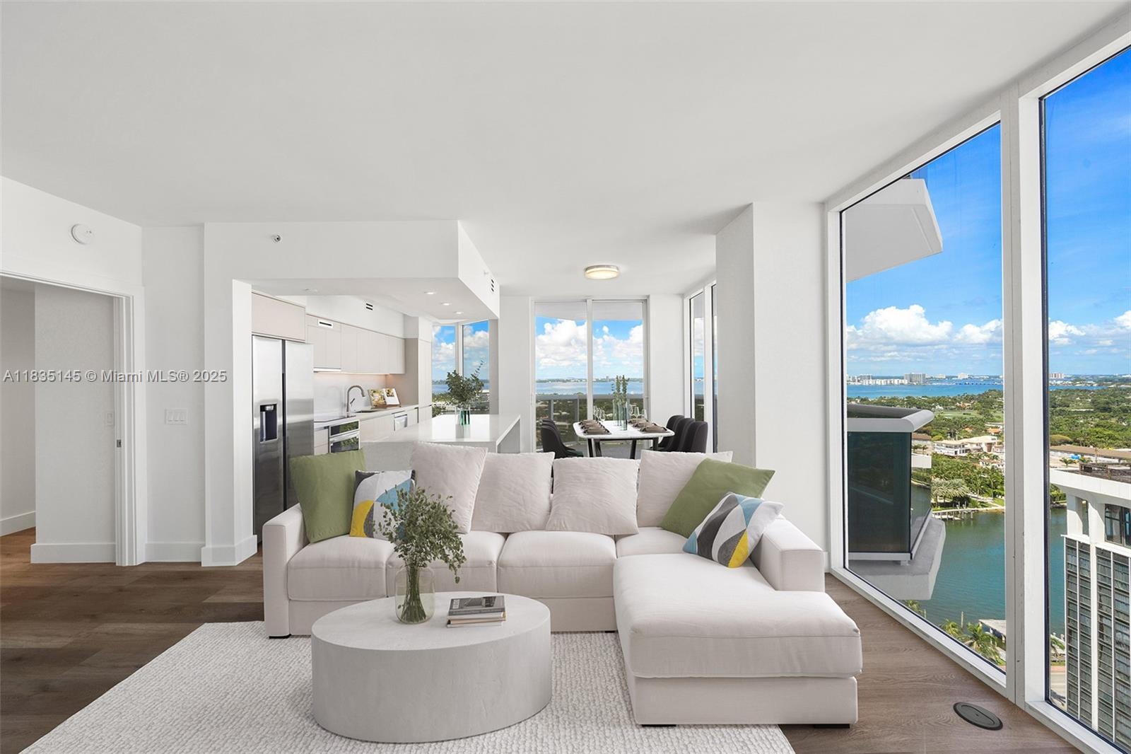 Property Photo: 4779 Collins Ave 2407 FL 33140
