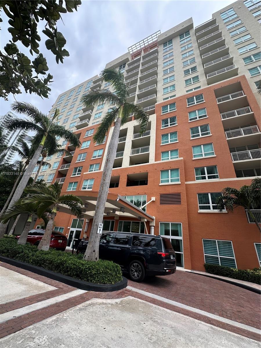 2000 N Bayshore Dr 1505  Miami FL 33137 photo