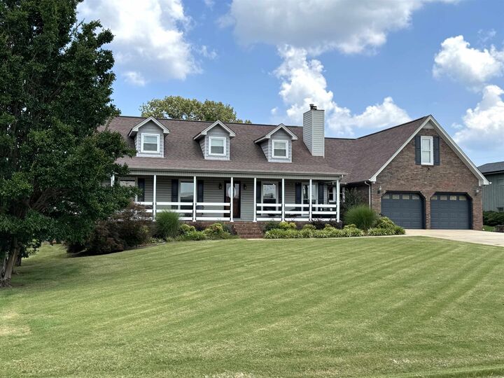 Property Photo:  1907 Orman St  AL 35661 - MUSCLE S 