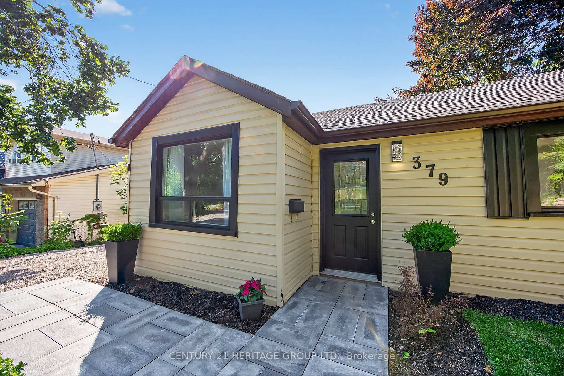 Property Photo: 379 Arthur Street ON L3V 3M9